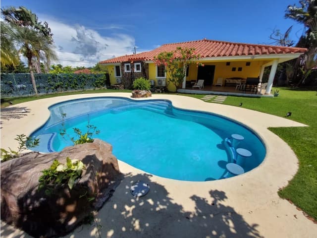 Alquiler de Casa en Club Ecuestre Coronado, Panamá