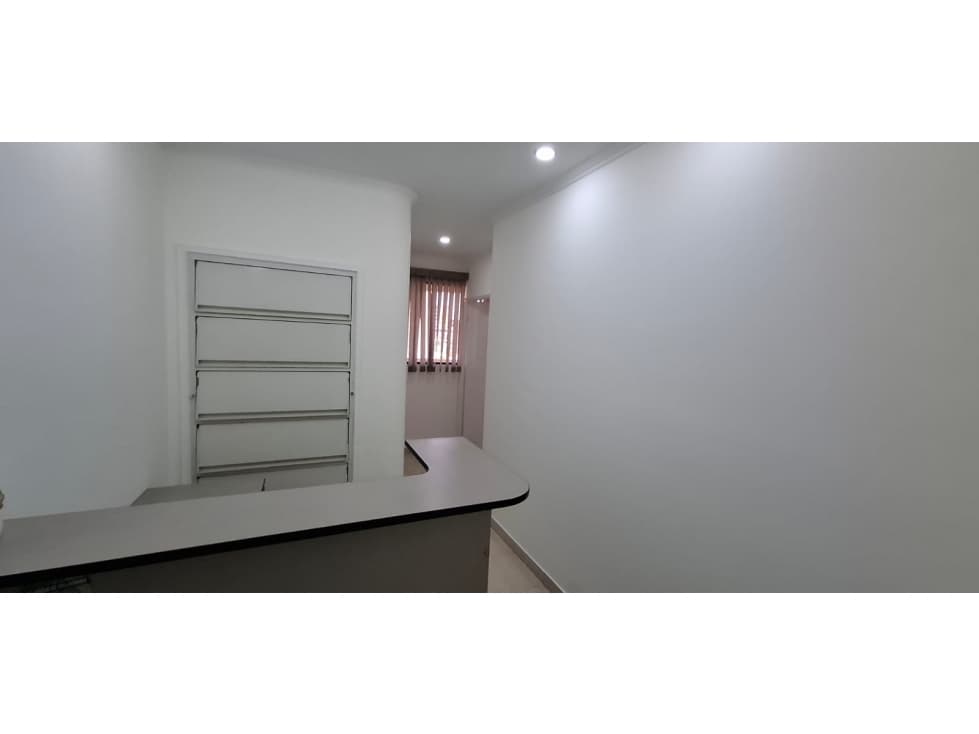 Venta de Consultorio en Consultorios América Vía España — foto 1