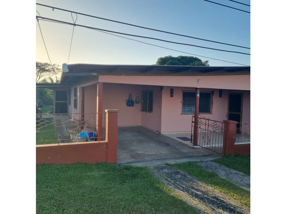 Venta de casa en Barrio Colón, La Chorrera — foto 2