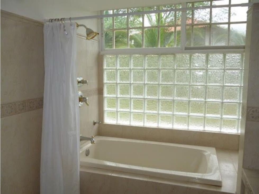 Venta de Casa con Terreno en Coloncito, Chame — foto 6