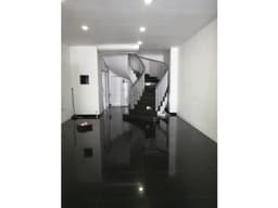 Se alquila de Local Comercial en Obarrio