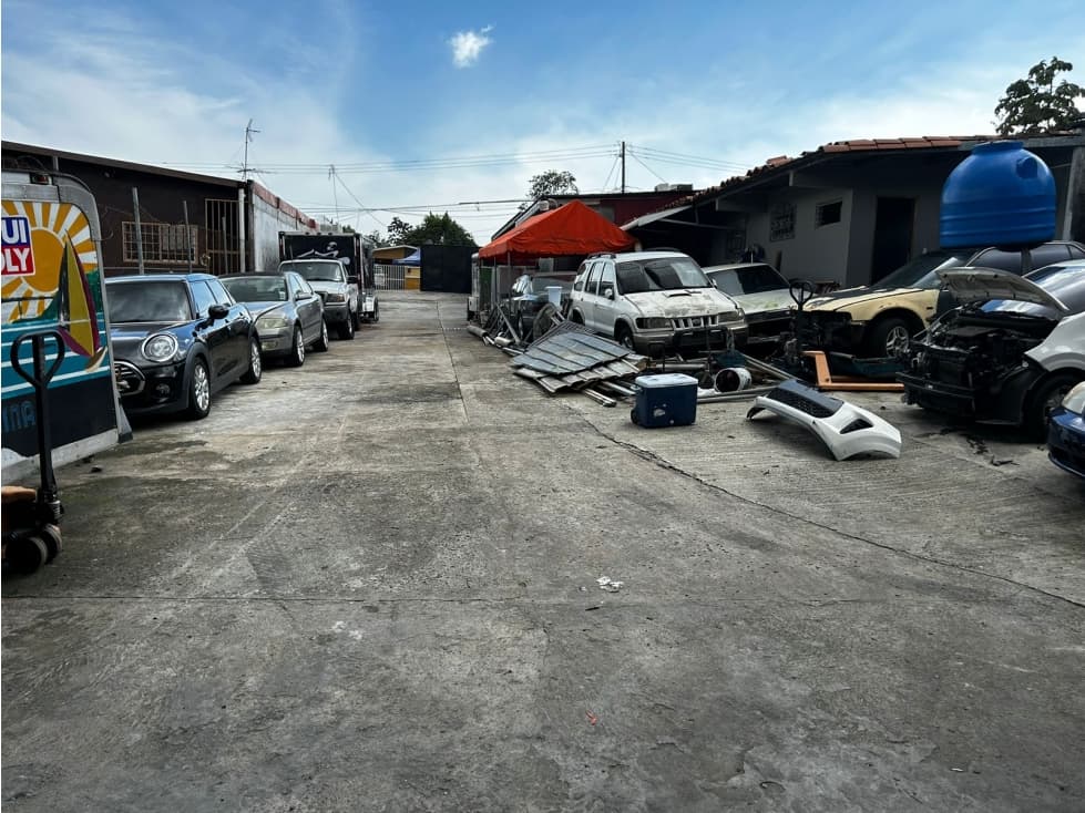 Amplia Galera Comercial en venta Llano Bonito — foto 3