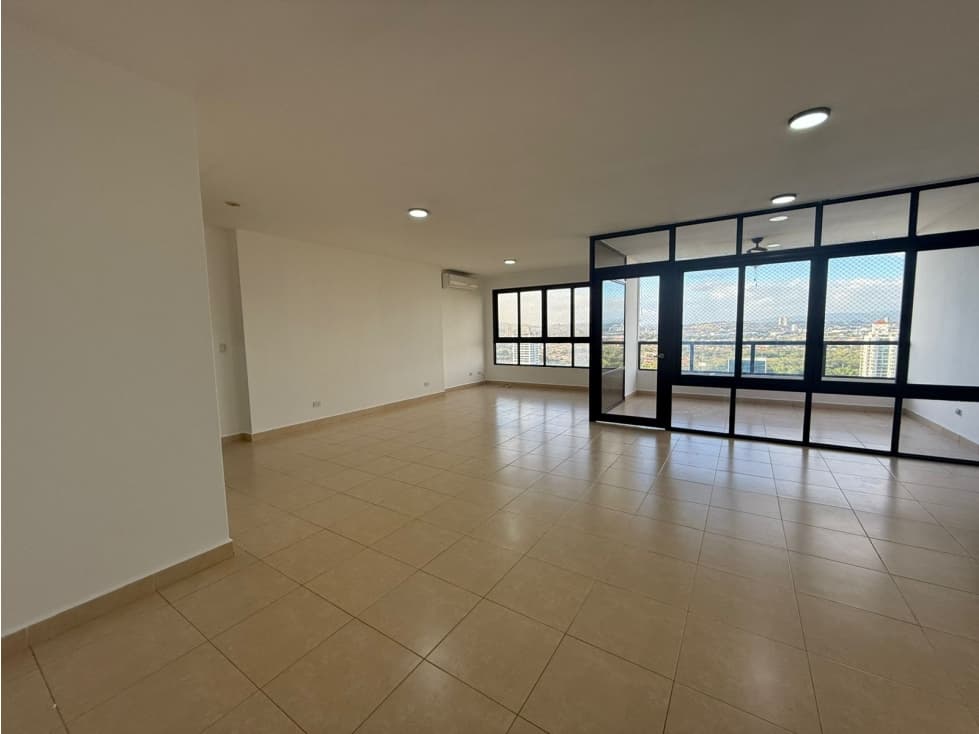 VENTA AMPLIO APARTAMENTO EN PH PARQUE DEL MAR I, COSTA DEL ESTE — foto 1