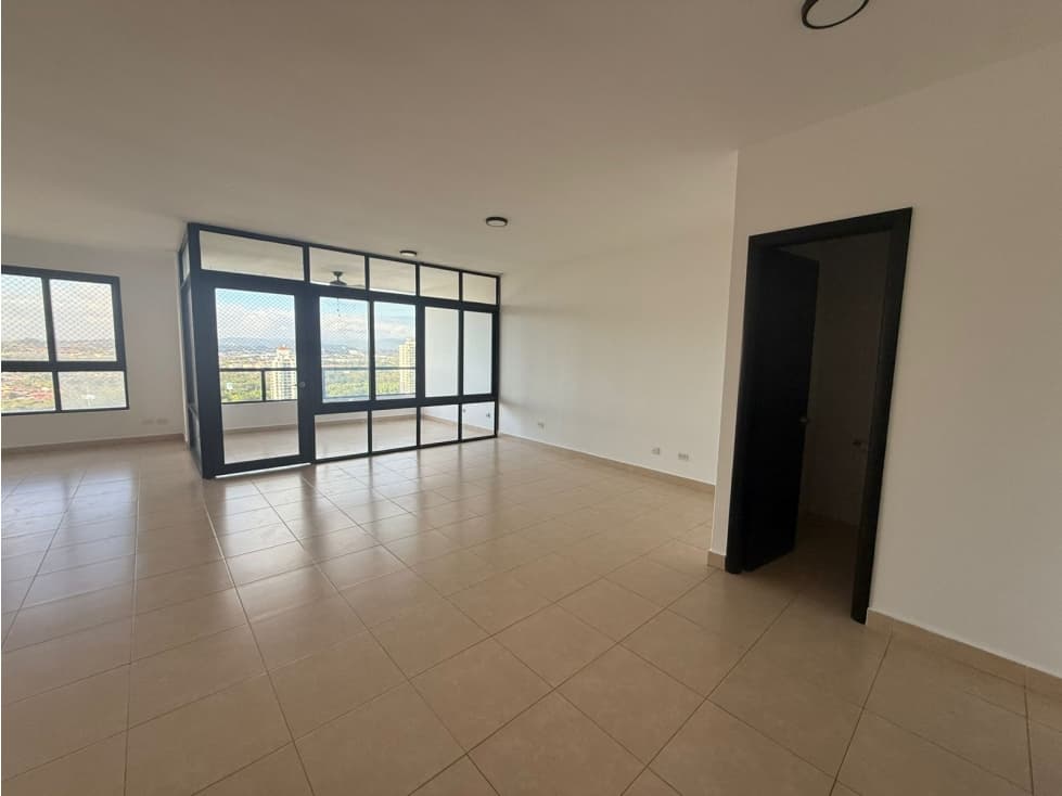 VENTA AMPLIO APARTAMENTO EN PH PARQUE DEL MAR I, COSTA DEL ESTE — foto 3