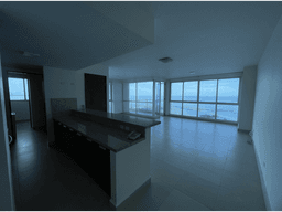 Venta de Apartamento Frente al Mar en Punta Pacífica