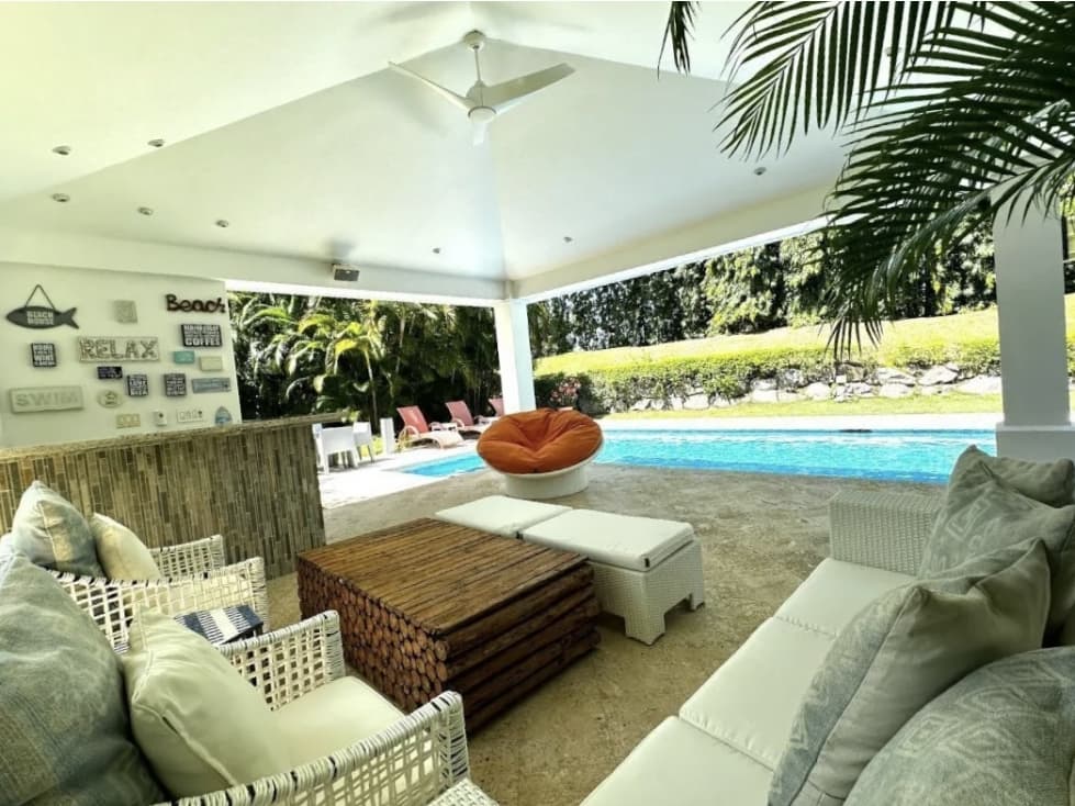 Venta de Casa con Piscina en Bijao — foto 2