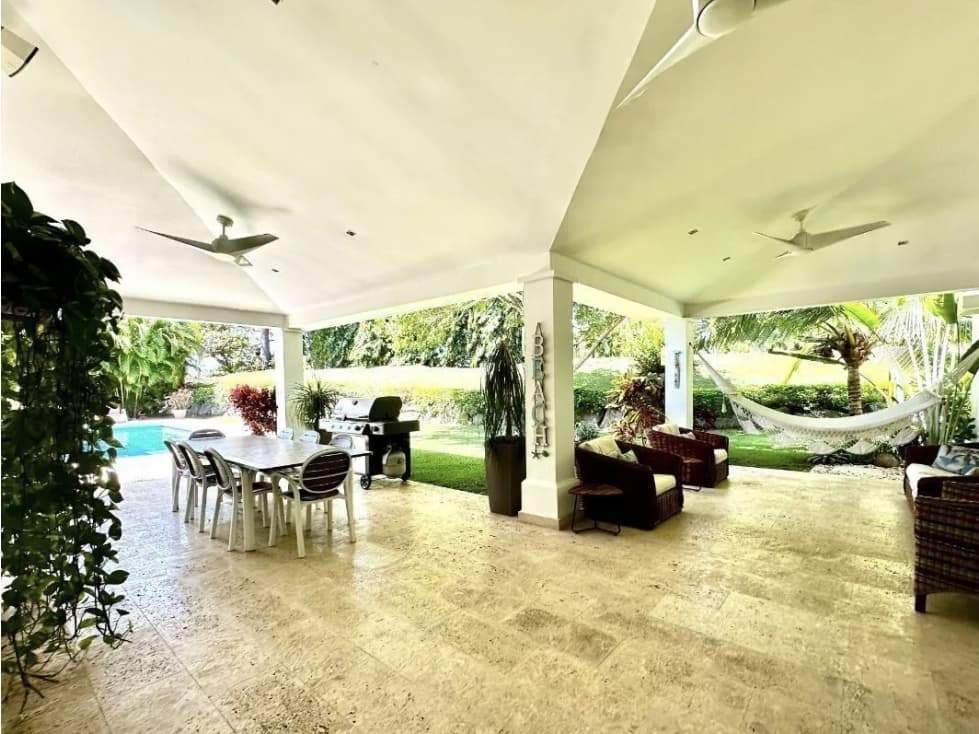 Venta de Casa con Piscina en Bijao — foto 4