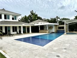 Venta de Villa con piscina y vista al mar - Bijao