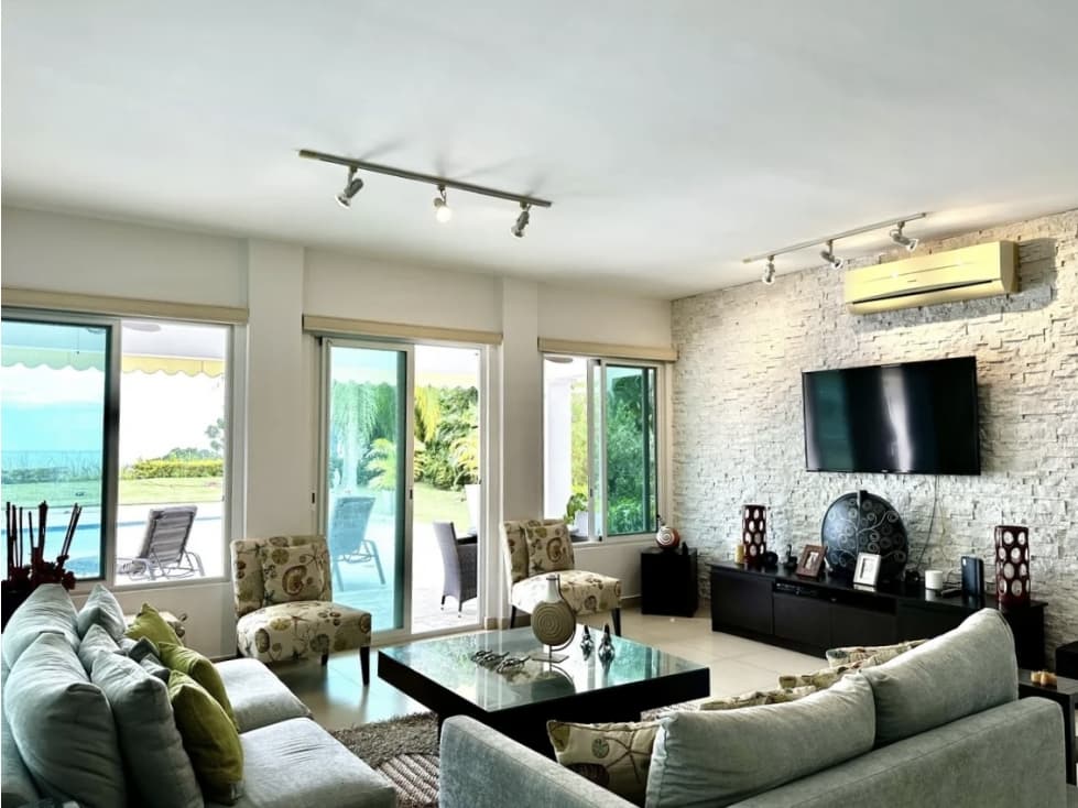 Venta de Villa con piscina y vista al mar - Bijao — foto 6