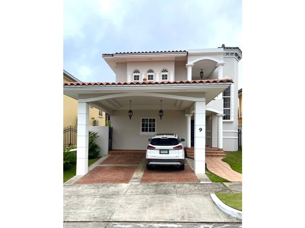 SE VENDE CASA RAINFOREST VILLAS CONDADO DEL REY — foto 1