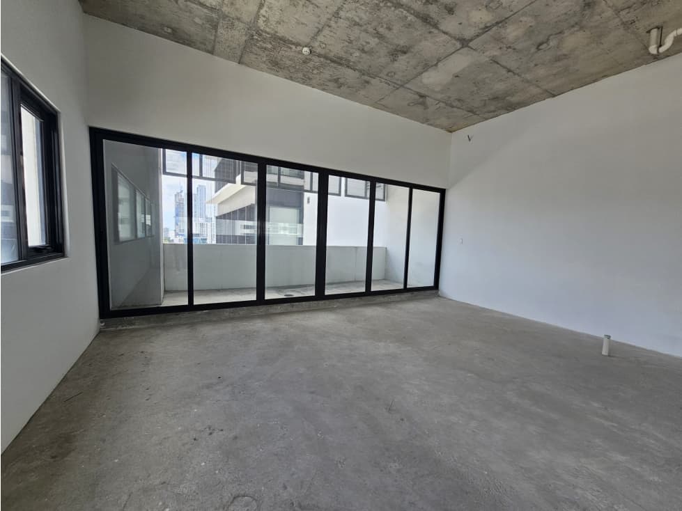 VENTA DE LOCAL COMERCIAL EN SAN FRANCISCO EN OBRA GRIS — foto 3