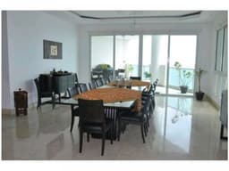 Se vende lujoso apartamento en Punta pacifica