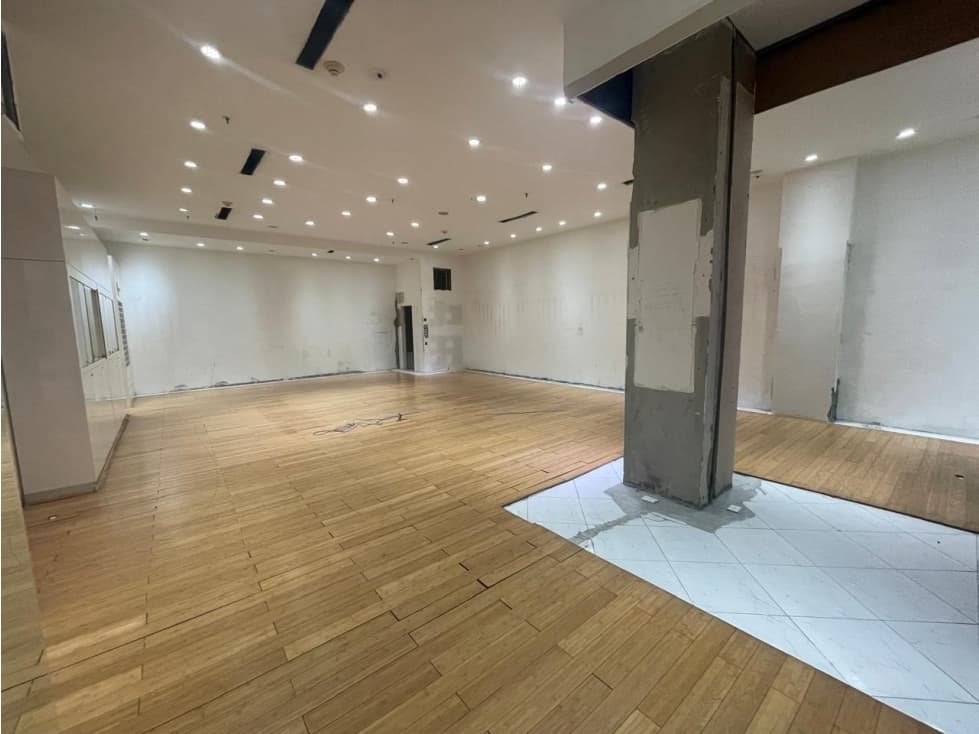 Venta de Local Comercial en Avenida Balbia — foto 4
