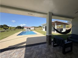 Espectacular Casa de Campo Amoblada en PH Villas Campestres