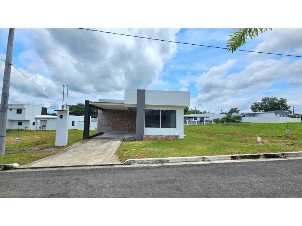 ¡Gran Oportunidad! Casa en Venta cerca de Santiago de 100 m2 — foto 1
