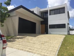 Vendo Hermosa y Lujosa Casa en Altos de Panama
