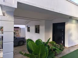 Exclusiva Casa en Venta en Balizal del Golf con Amplios Espacios