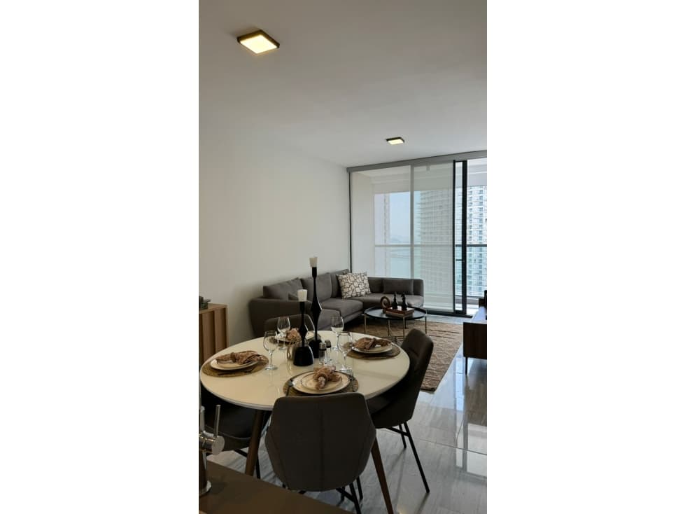 ALQUILER APARTAMENTO NUOVO ARMANI — foto 1