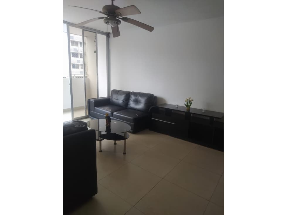 ALQUILER DE APARTAMENTO EN PH TORRES DE TOSCANA — foto 1