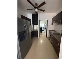 ALQUILER DE APARTAMENTO EN PH GALERIA UNO