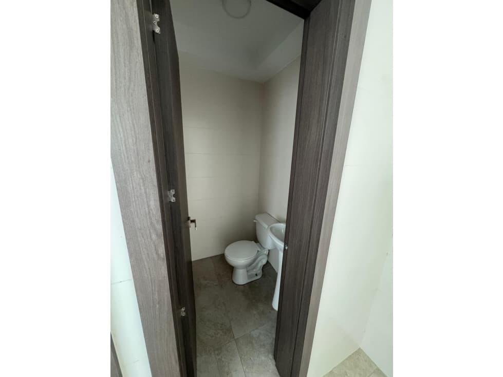 ALQUILER DE APARTAMENTO EN PH THE COLONIAL — foto 3