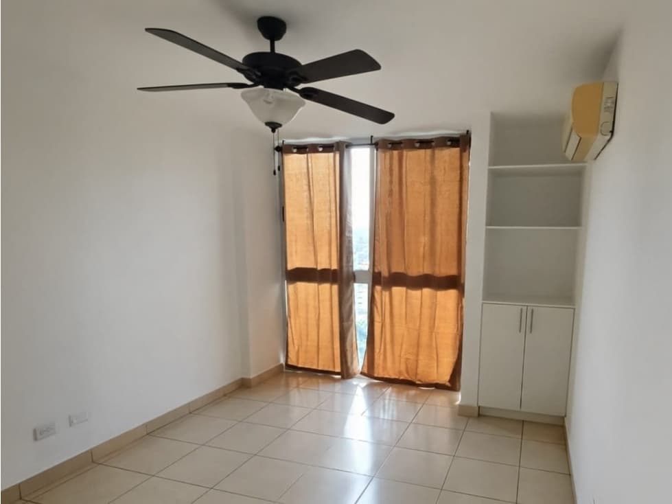 ALQUILER DE APARTAMENTO EN PH ECCO TOWER — foto 3
