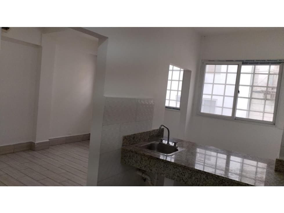 ALQUILER DE APARTAMENTO EN SANTA ANA — foto 3