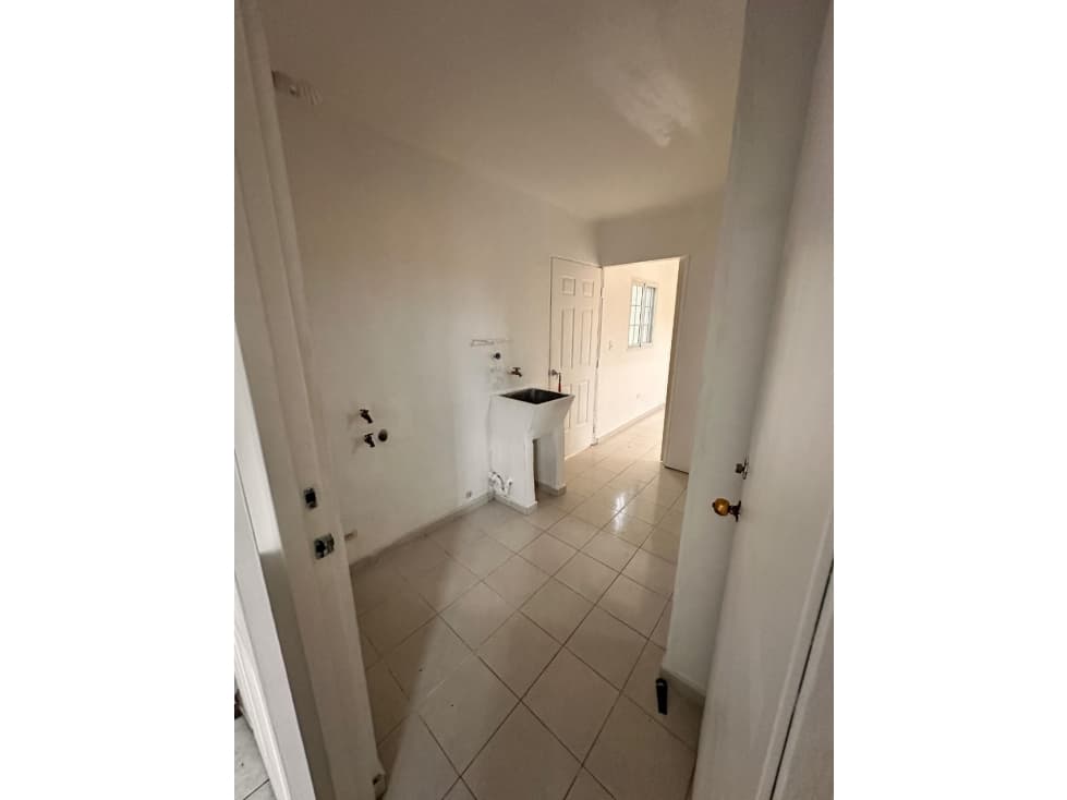 ALQUILER DE CASA EN SAN ANTONIO — foto 4