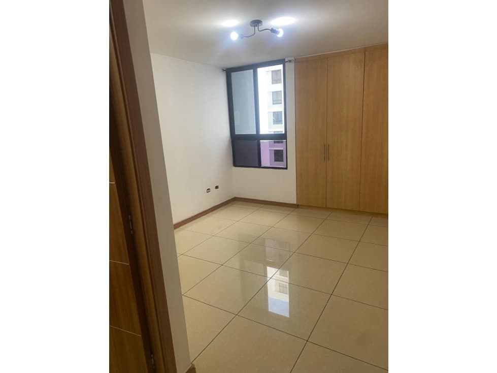 CONDADO DEL REY, SE ALQUILA APARTAMENTO — foto 4