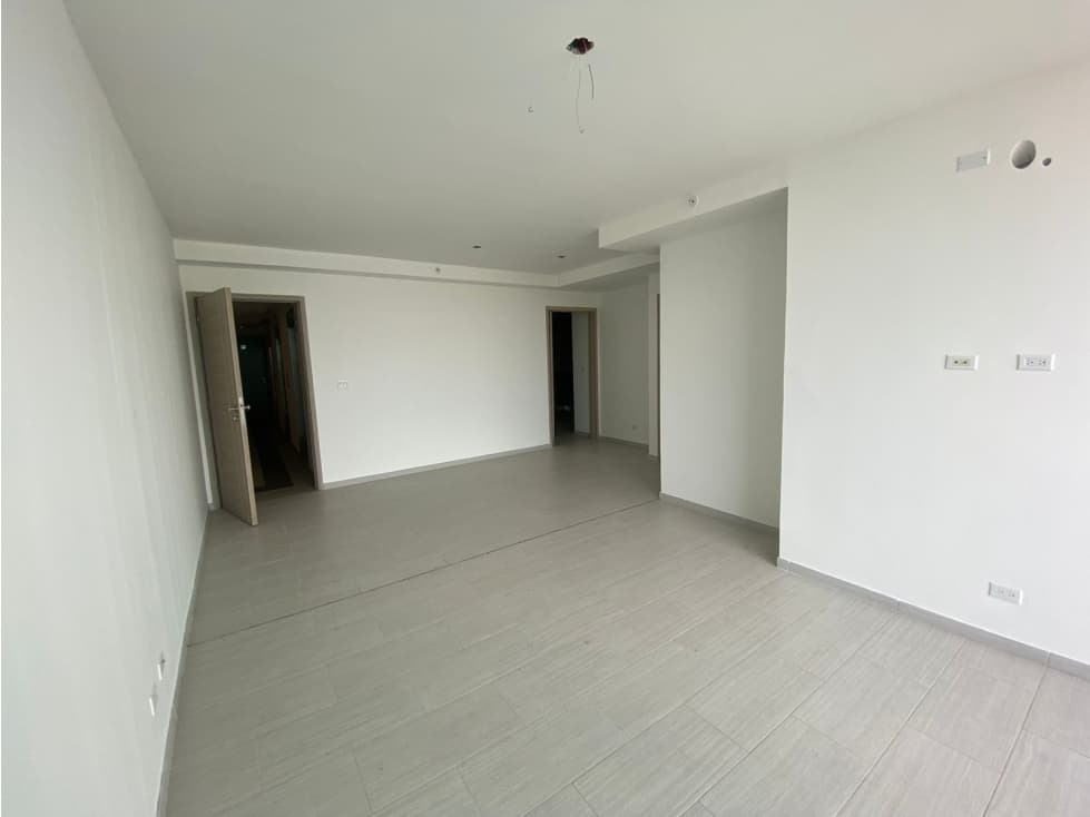 CALLE 50, VENDO CÓMODOS APARTAMENTOS DE 145MTS2 — foto 4