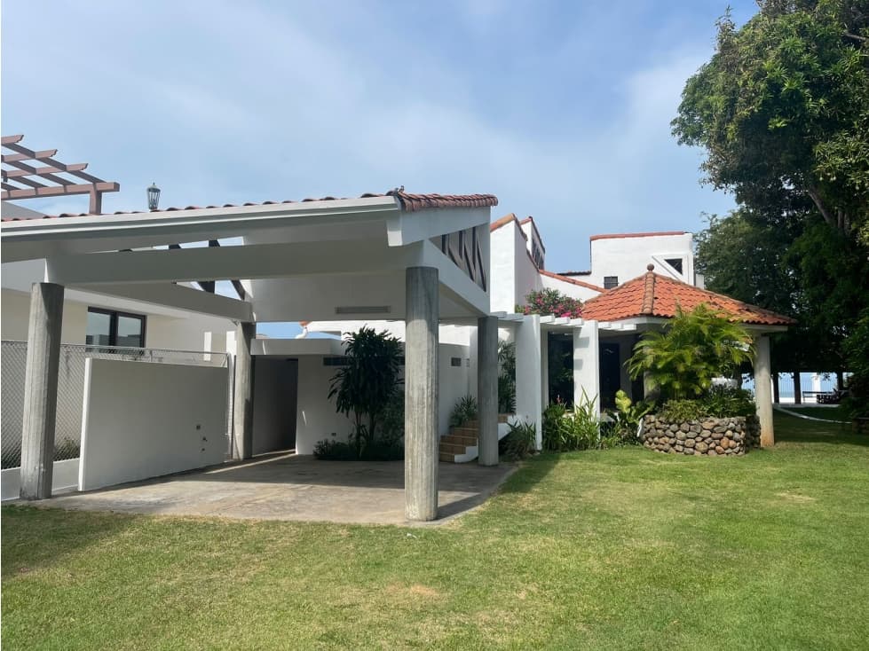 CORONADO FRENTE AL MAR LUJOSA CON PISCINA — foto 4