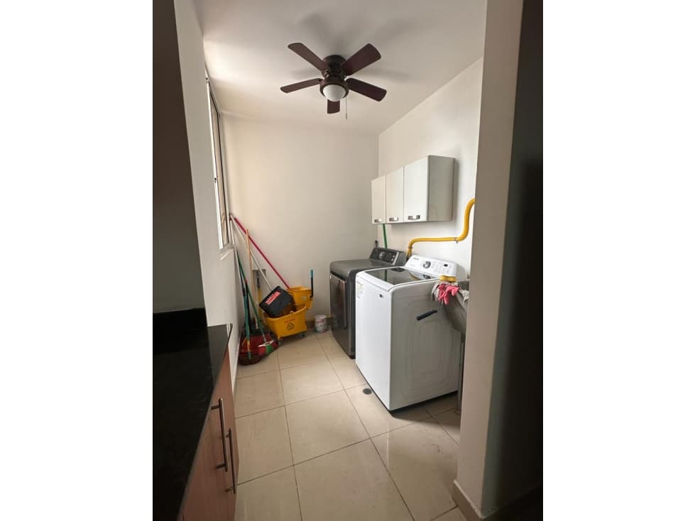 OBARRIO, VENDO O ALQUILO ELEGANTE APARTAMENTO DE 136MTS2 — foto 5