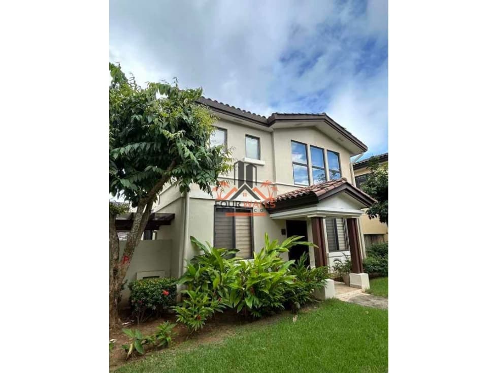 House for Sale in Howard — foto 1