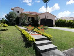 House with Guest House for Sale in San Carlos