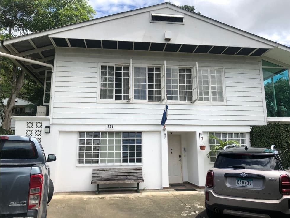 Venta: Residencia en Cerro Ancón | 1,002 m² de Terreno — foto 1