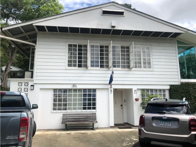 Venta: Residencia en Cerro Ancón | 1,002 m² de Terreno