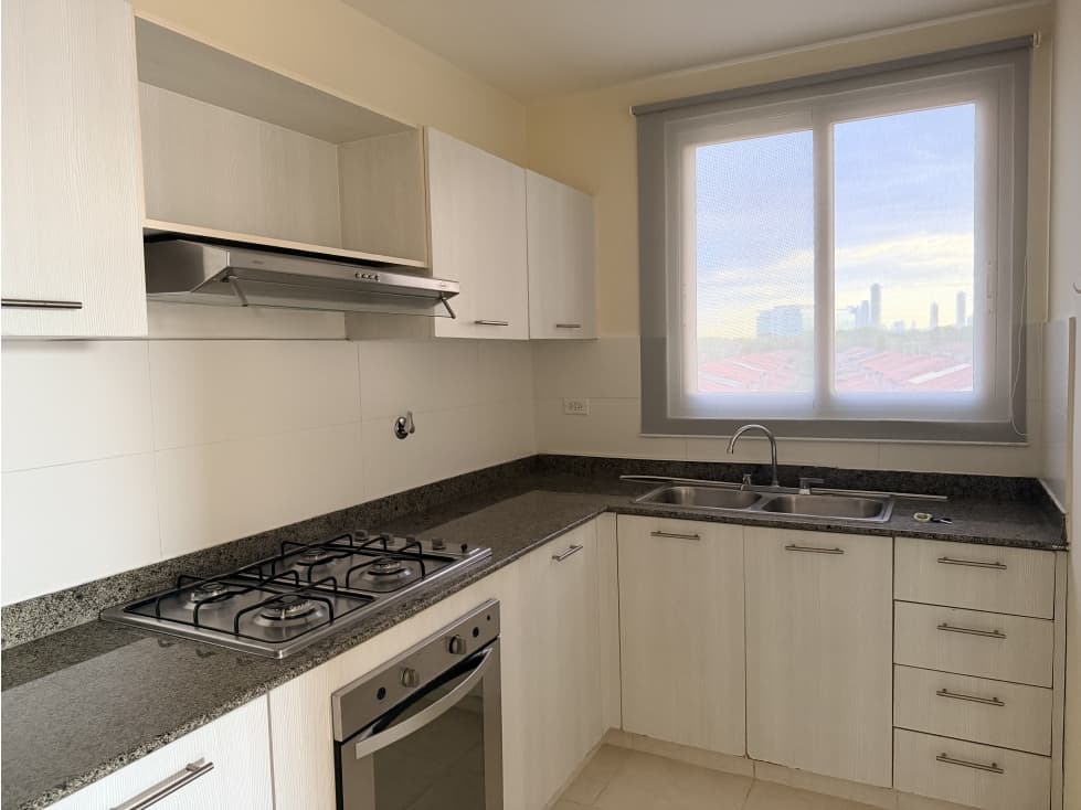 Se alquila Apartamento en Versalles, Torres de Versalles I — foto 3