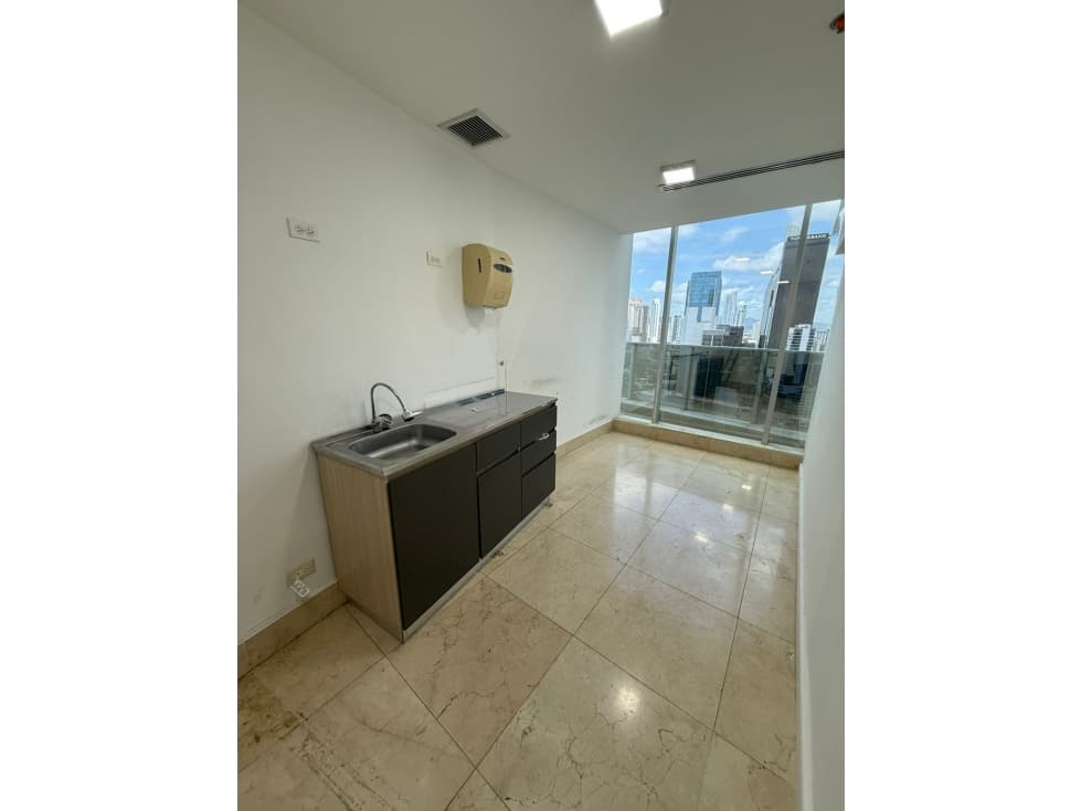 Venta de Oficina en Calle 50, Edificio F&F Tower — foto 5