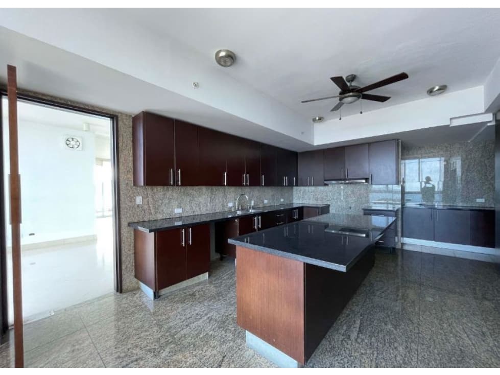 Alquiler y Venta: Apartamento en The Point, Paitilla — foto 4