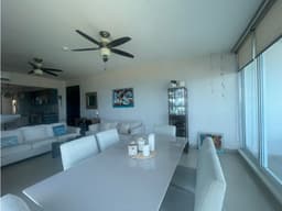 Venta: Apartamento de 3 recamaras en P.H. OCEAN II Playa Blanca