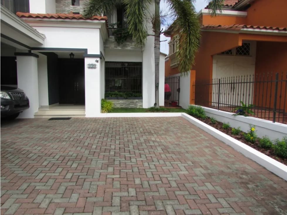 Venta: Casa 3 recámaras en Altos de Panamá — foto 3
