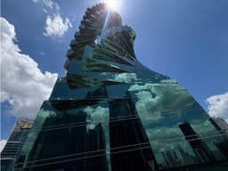 TORNILLO / REVOLUTION F&F TOWER / MEZZANINE / CALLE 50 / 291M