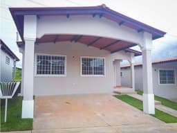 ARRAIJAN / BRISAS DEL GOLF / 395M / 3 HABITACION / 2 PARKING / PATIO