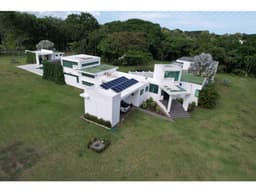 SE VENDE TERRENO DE 11,000 METROS CON CASA EN SANTA CLARA / AG