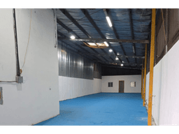JUAN DIAZ / GALERA COMERCIAL / 325M / 2 BAÑOS / OFICINAS / PLANTA BAJA