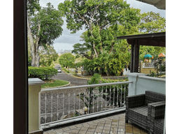 SE VENDE APARTAMENTO EN TUCAN COUNTRY CLUB 139 M2 CON PISCINA