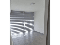 SE ALQUILA APARTAMENTO EN PH THE DISTRICT 215 M2 SEMI AMOBLADO