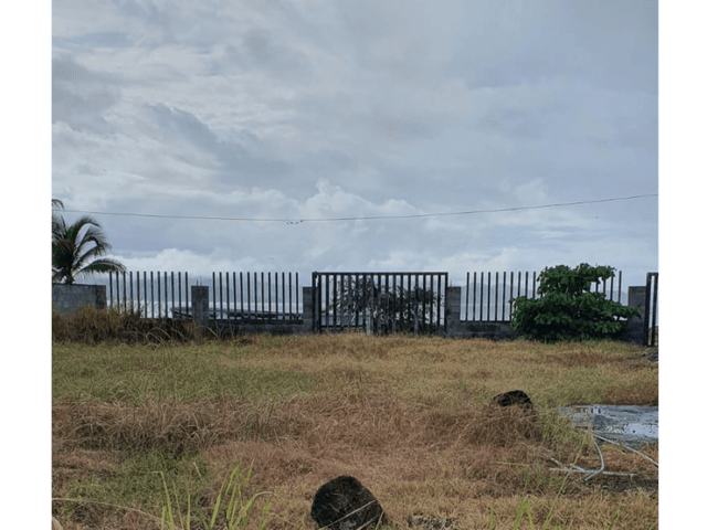 SE VENDE TERRENO EN PUNTA CHAME 1100 M2 FRENTE AL MAR CON ZONAS VERDES