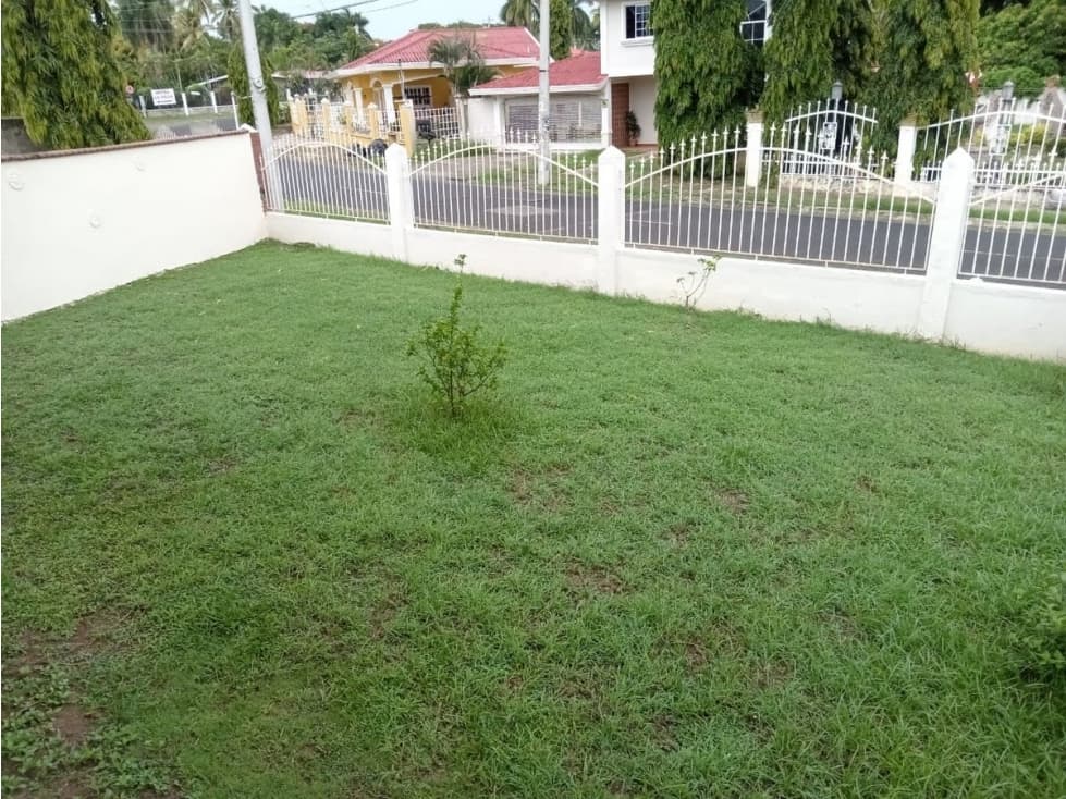 VILLA DE LOS SANTOS / 1775 M2 / TERRAZA / A 20 MIN DE PLAYAS — foto 4