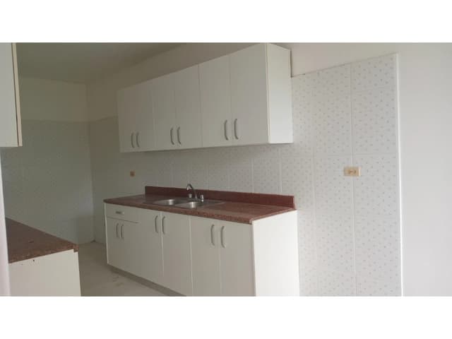 COLON / ESPINAR / VISTAS DEL ATLANTICO / 140 M / 3 HABITACION / BALCON